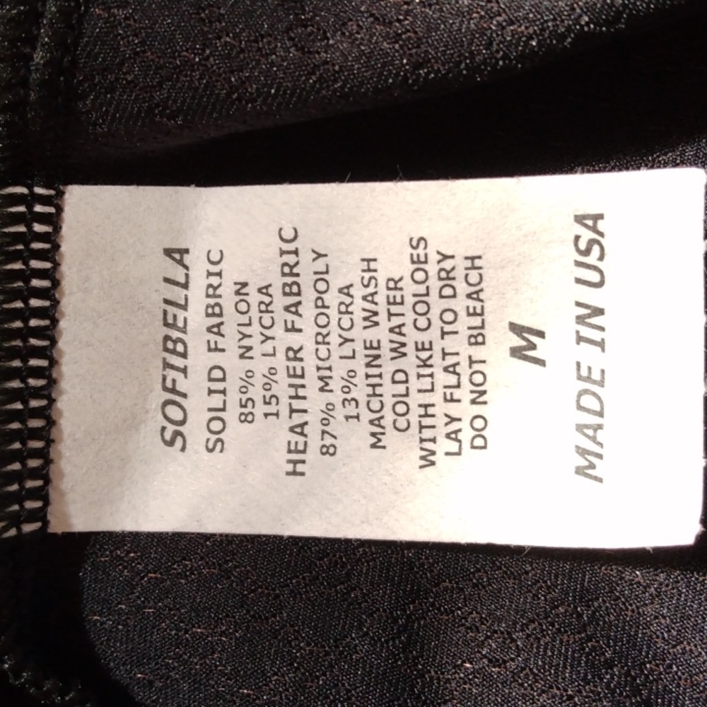 Sofibella Athletic Top. - image 5